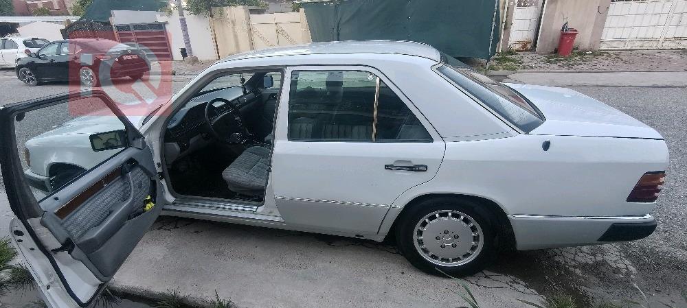 مرسيدس بنز E-Class